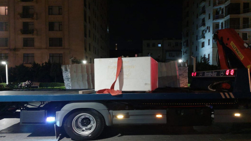 Bakıda Xalq artisti Tofiq Quliyevin abidəsinin quraşdırılma işlərinə start verilib