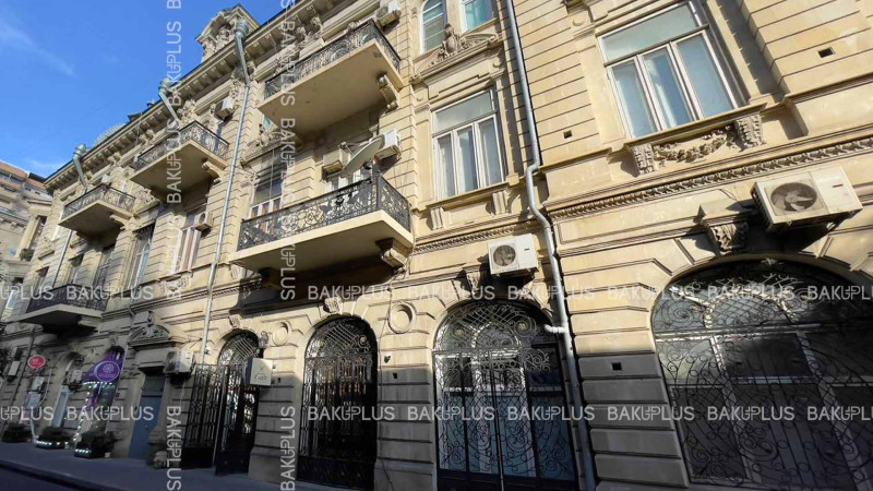 Məşhur tarixçinin böyüdüyü ev: Aşurbəyovlar malikanəsi