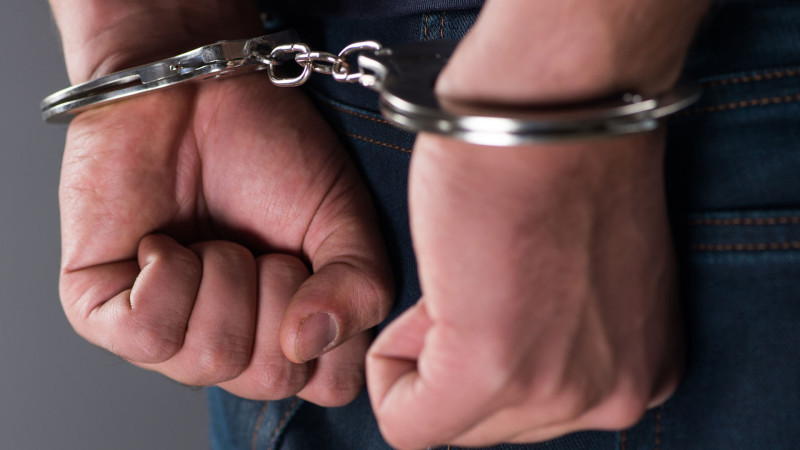 Xətai rayonunda 2 nəfər Bakı sakinini qarət edib