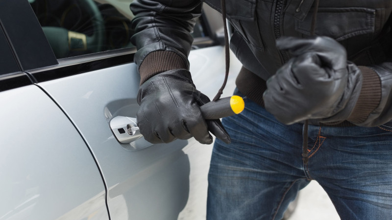 Xətai rayonunda avtomobili qarət edən şəxs saxlanılıb