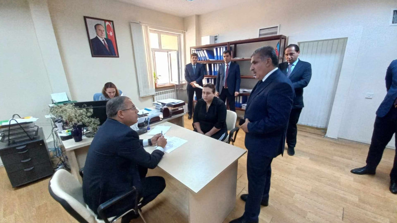Səbail rayon sakinlərinin problemləri diqqət mərkəzində saxlanılır