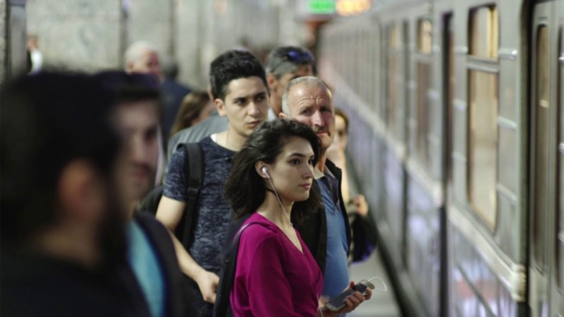 Bakı metrosunda hərəkət edən qatarda texniki nasazlıq olub