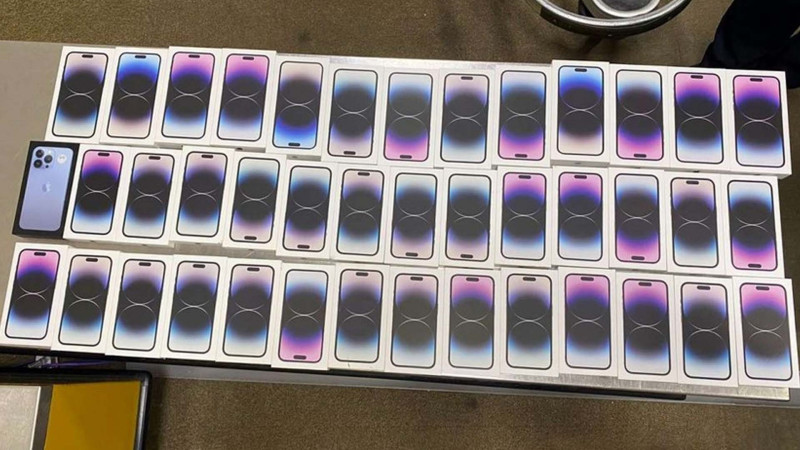 Dövlət Gömrük Komitəsi ölkəyə qanunsuz yolla gətirilən iPhone-lar aşkar edib