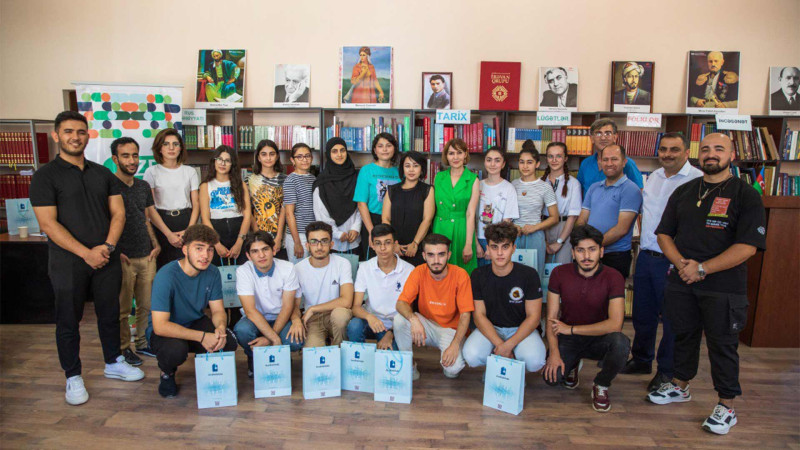 Binə Mərkəzi Kitabxanasında Bilik yarışması keçirilib