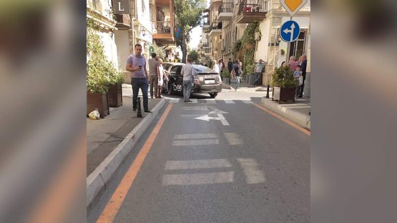 Bakıda növbəti “Prius”lar toqquşub