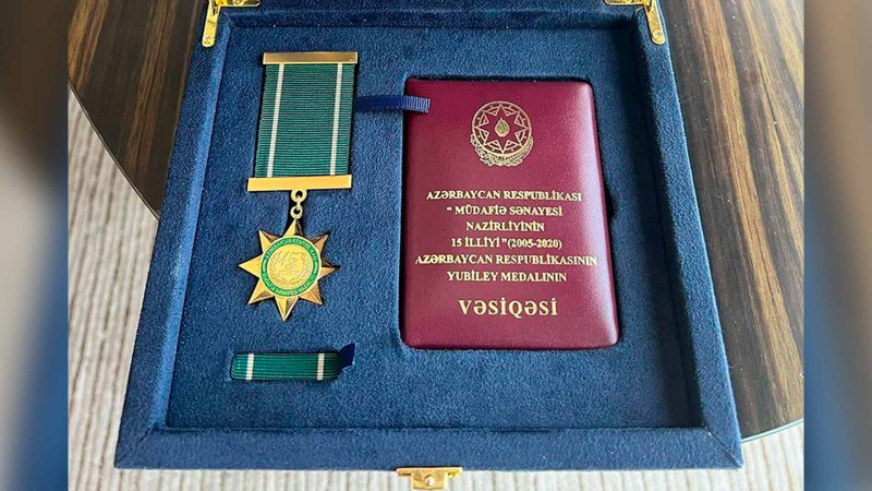 Teymur Rəcəbov Mədət Quliyev tərəfindən tətlif olunub