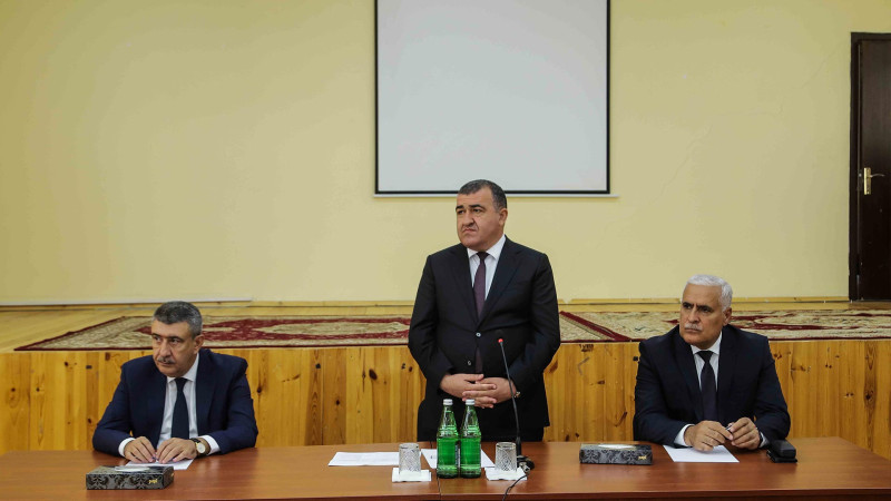 29 saylı tam orta məktəbdə sakinlərin səyyar qəbulu keçirilib