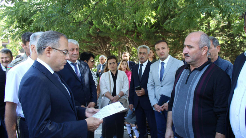 Badamdar qəsəbəsində sakinlərlə görüş keçirilib