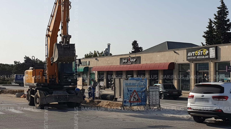 Mərdəkan qəsəbəsində kanalizasiya boruları yeniləri ilə əvəz olunur