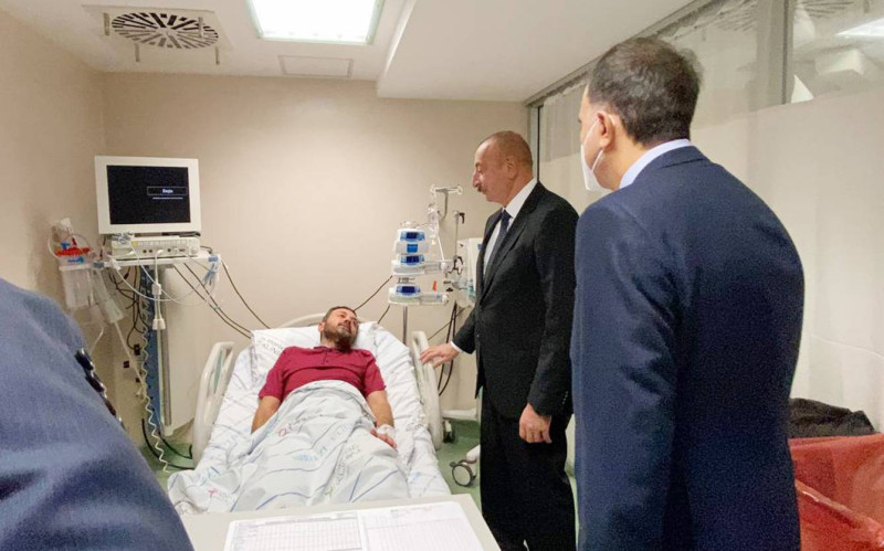 Prezident İlham Əliyev Zəngilanda qəzaya düşən Binəli Yıldırıma baş çəkib