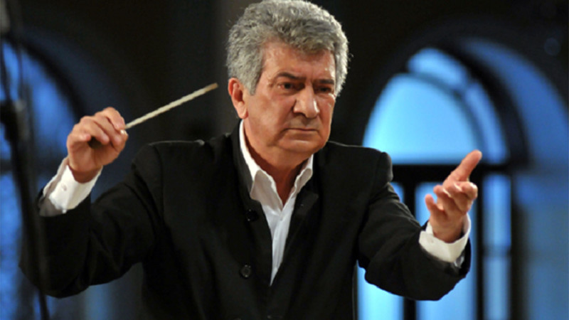 Dirijor Rauf Abdullayev “Əmək” ordeni ilə təltif edilib