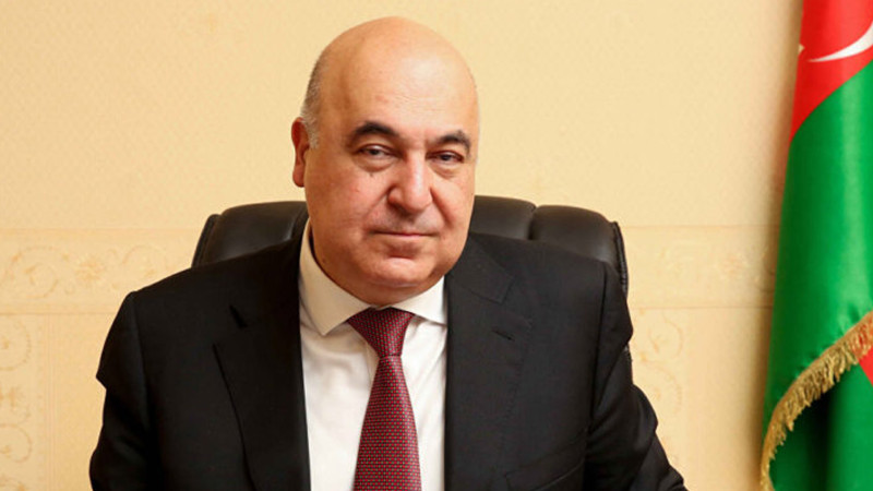 Çingiz Abdullayev: “Bəs siz Xalq yazıçısından bu sözü soruşmağa utanmırsınız?”