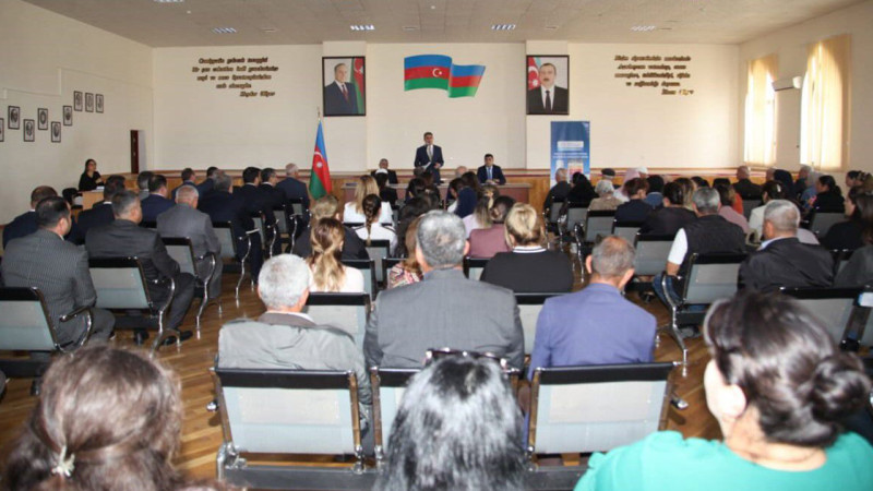 Xəzər Rayon İcra Hakimiyyətinin başçısı sakinlərlə növbəti dəfə görüşüb