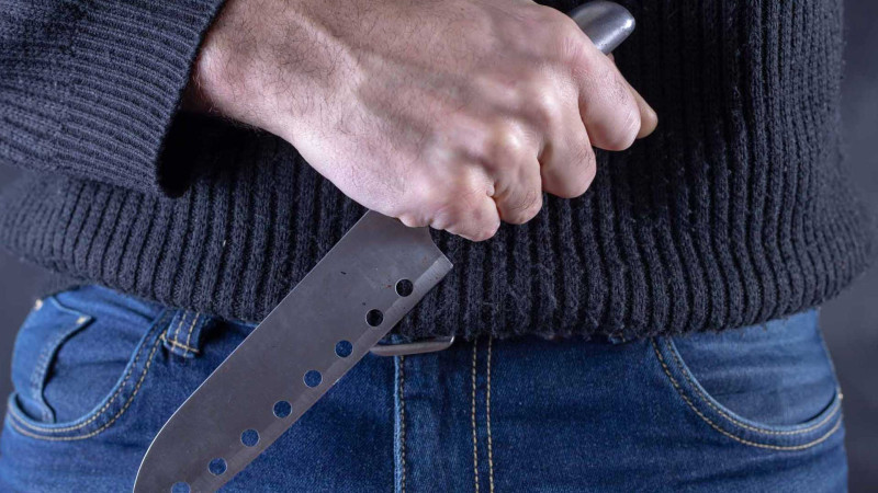 Xətai rayonunda dava zamanı yaşlı kişi bıçaqlanıb