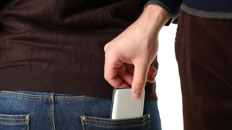 Nizami rayonunda mobil telefon oğrusu saxlanılıb