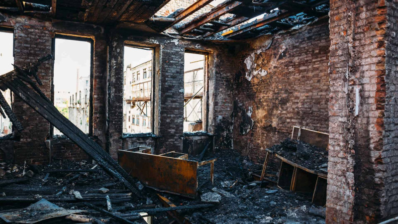 Xəzər rayonunda 120 kv.m sahəsi olan yaşayış evində yanğın baş verib