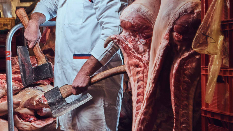 Bakıda 2 heyvan kəsimi məntəqəsində qanun pozuntuları aşkarlanıb