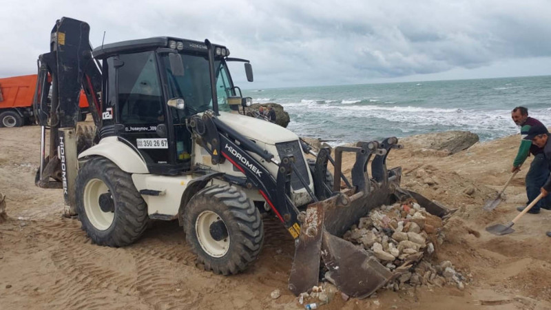 Buzovna qayalıqlarında növbəti iməcilik təşkil olunub