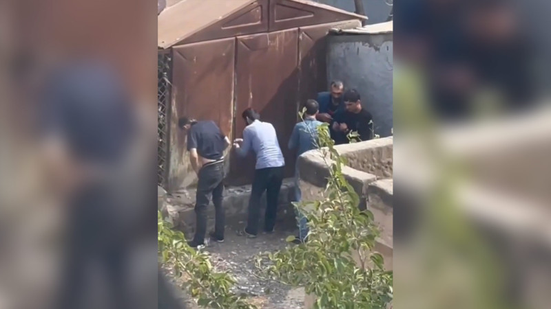 Nizami rayonunda bir qrup narkoman saxlanılıb