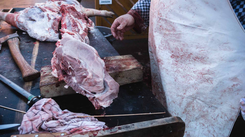 Bakıda 3 heyvan kəsimi məntəqəsində qanun pozuntuları aşkarlanıb
