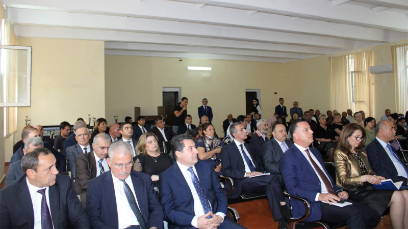 Yasamal RİH-nin başçısı sakinlərin təklif və sorğularını dinləyib