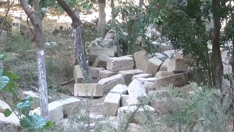 Nizami rayonunda 60 ağacı olan həyət hasara alınıb