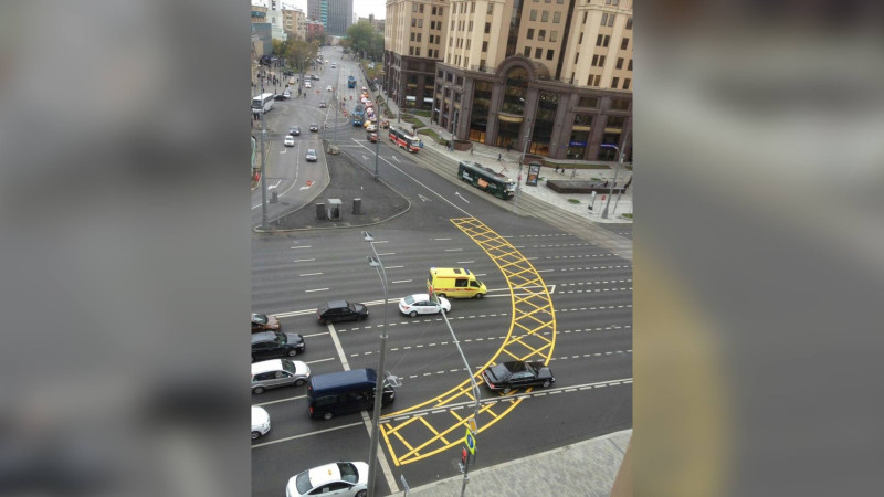 Sürücülərin nəzərinə: Bakıda yeni nişanlanma xətləri çəkilir