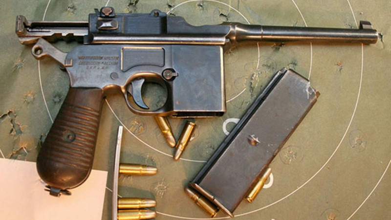 Nərimanov rayonunda silah-sursat aşkar olunub: əraziyə polis cəlb edilib