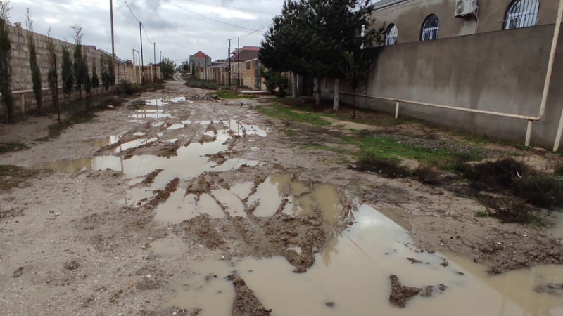 Maştağa Venesiyaya çevrilib: sakinlər qayıq axtarışındadırlar