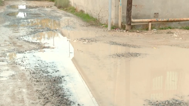 Binə: İmaməddin Nəsimi küçəsində gölməçələrdən hərəkət etmək olmur