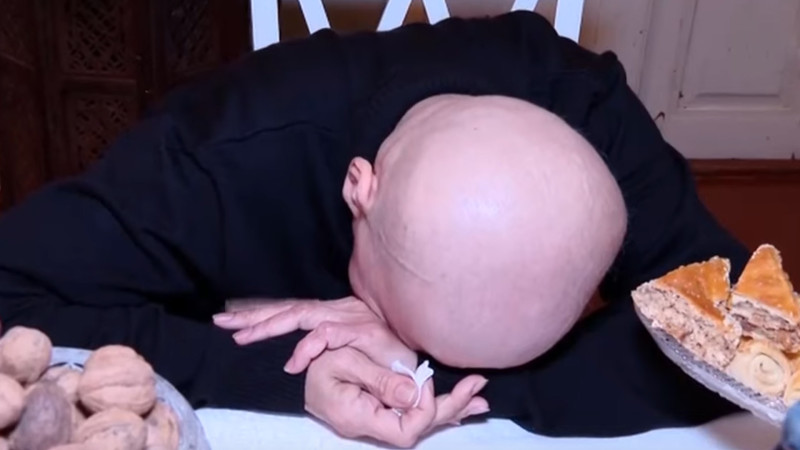 Əməkdar artist hər kəslə vidalaşıb
