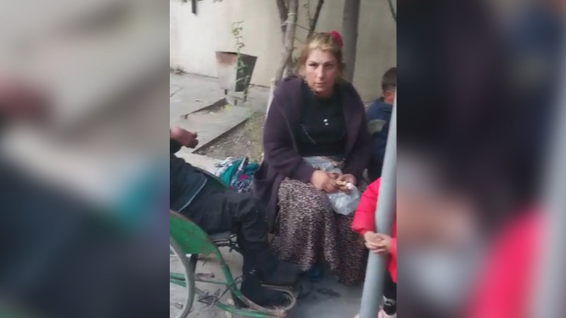 Bakı metrosunda azyaşlıları dilənçiliyə məcbur edən qadın həbs edilib