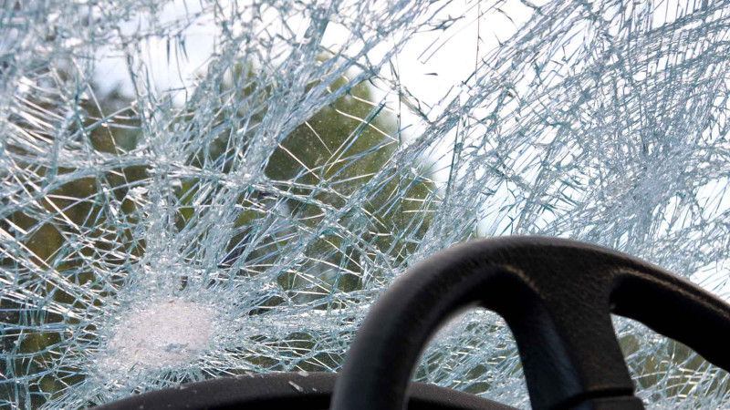 Bakıda yol qəzasından sonra komaya düşən tələbə ölüb