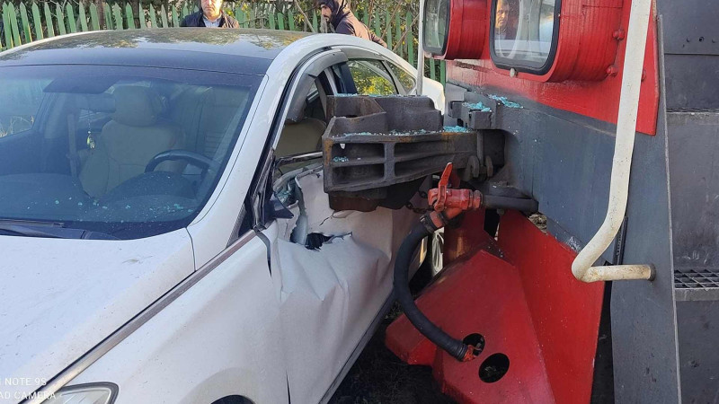 Əhmədli qəsəbəsində yük qatarı qəzaya düşüb