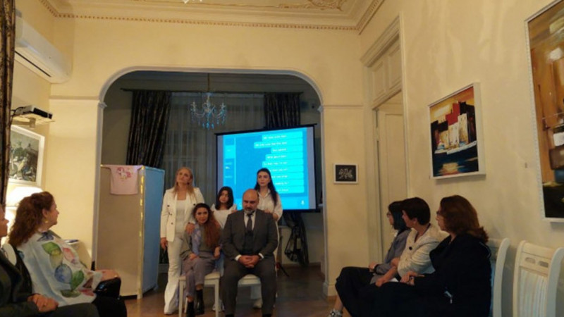 Bakıda Latviyanın Azərbaycandakı səfirliyinin dəstəyi ilə tamaşa nümayiş olunub