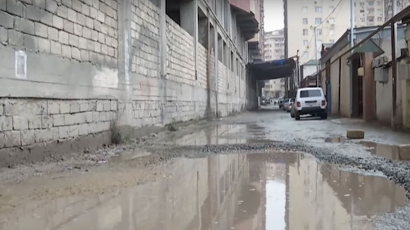 Yasamal: Dadaş Bünyadzadə küçəsi bərbad vəziyyətdədir