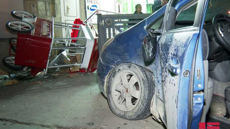 Nərimanov: Səməd Vurğun və Həsən Əliyev küçələrinin kəsişməsində avtoqəza baş verib