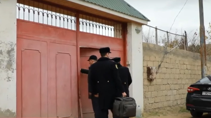 Buzovnada ailənin qatili qəssab olub