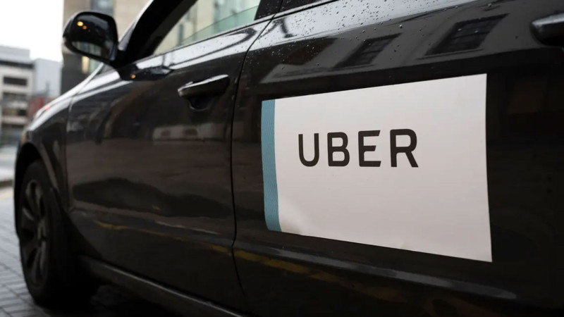 Bakıda “Uber” sifariş verən şəxs taksi sürücüsündən oğurluq edib