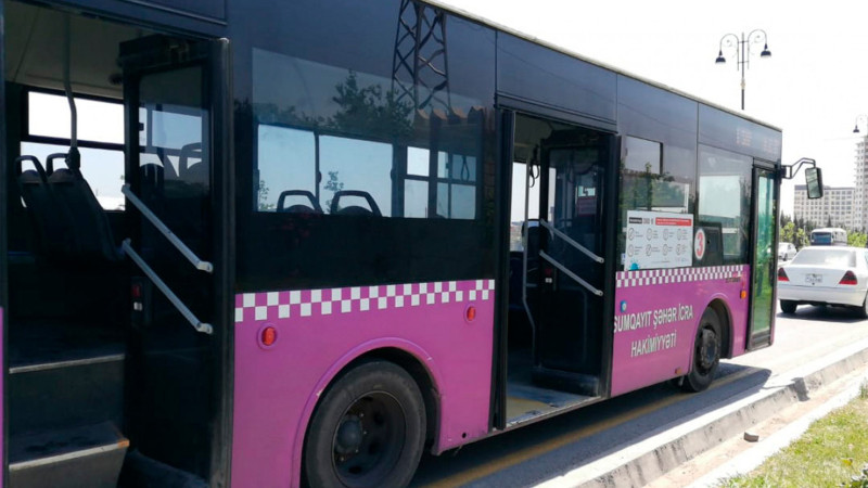 Binəqədidə avtobus piyadanı vuraraq öldürüb