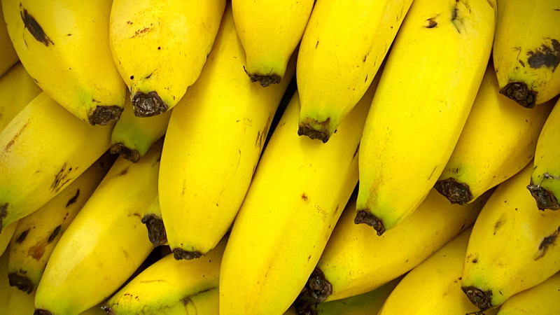 Bakıda banan bahalaşıb: alıcılar şikayət edirlər