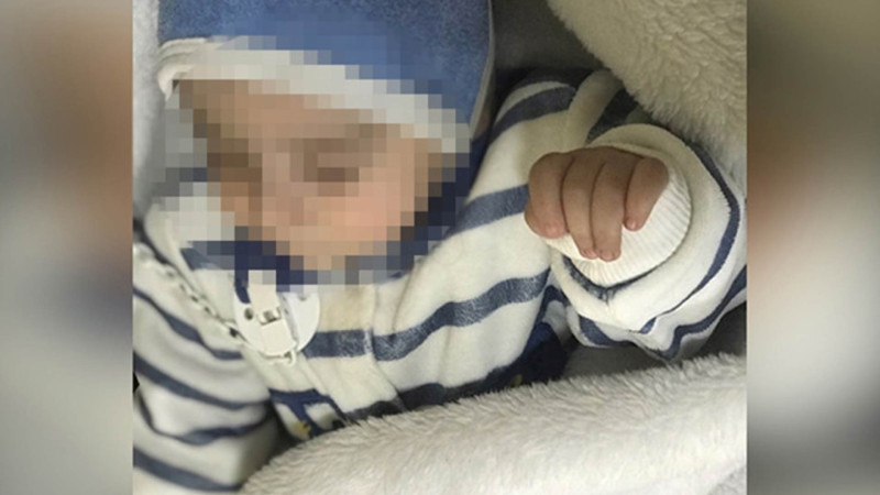 Küçəyə atılan körpənin anasının psixoloji durumunda problem olduğu düşünülür