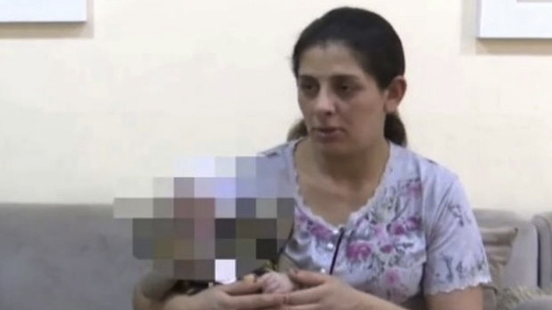 Küçədə qalan üç aylıq körpənin anası baş verənlərin təfərrüatlarını danışıb