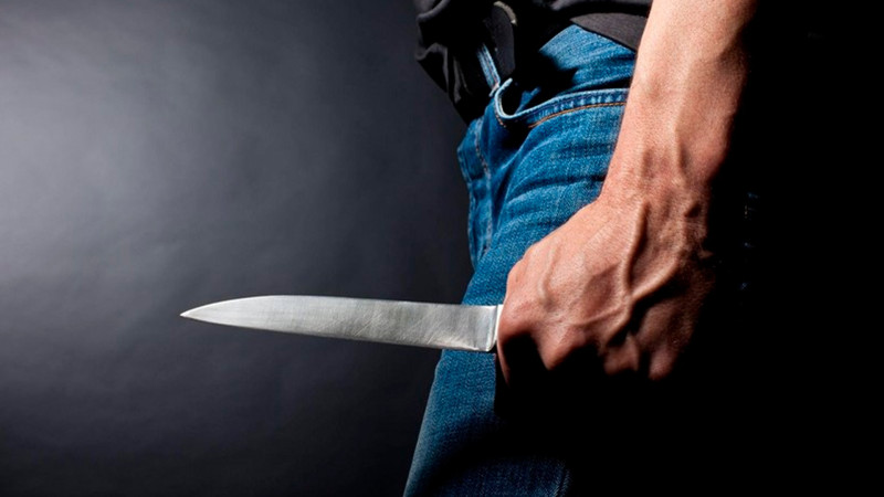 Bakıda 24 yaşlı gənc bıçaqlanıb