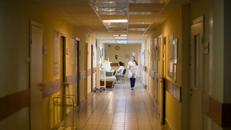 Bakıda 17 yaşlı qız avtoqəzada xəsarət alıb