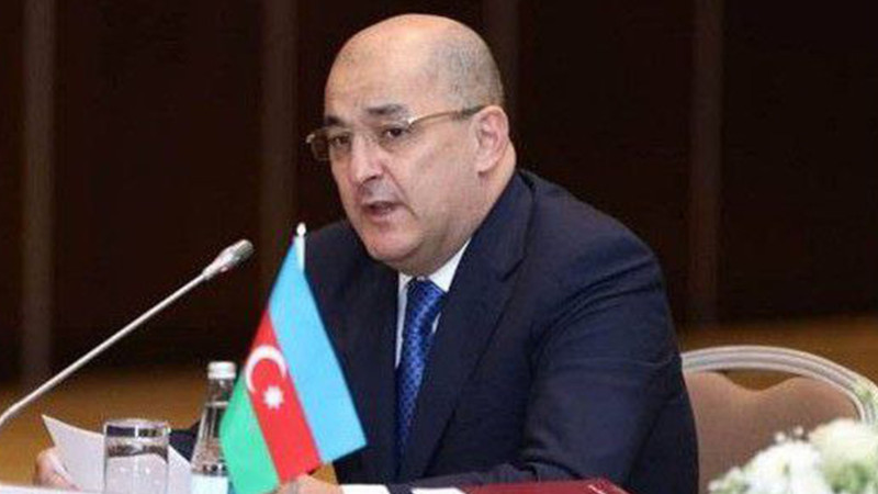 Baş Gömrük İdarəsinin yüksək vəzifəli məmuru işdən çıxarılıb