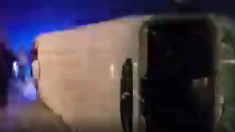 Bakı-Quba yolunda sərnişin avtobusu aşıb
