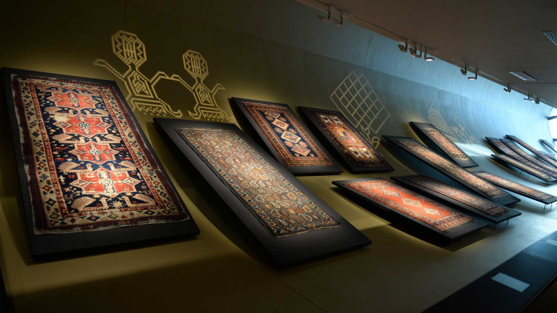 Dünyanın ilk xalça muzeyi