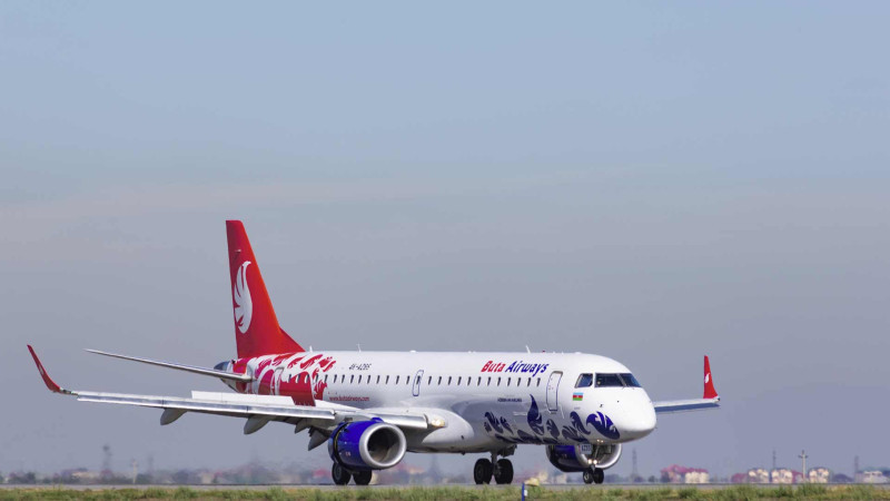 İstanbul-Bakı aviareysi ləğv edilib