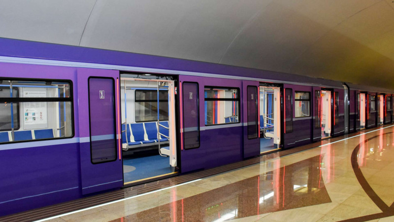 Bakı metrosunda xəttə yeni nəsil qatar buraxılıb